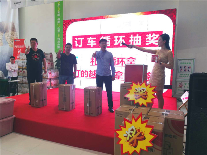 1537861982108355.jpg 图片关键词